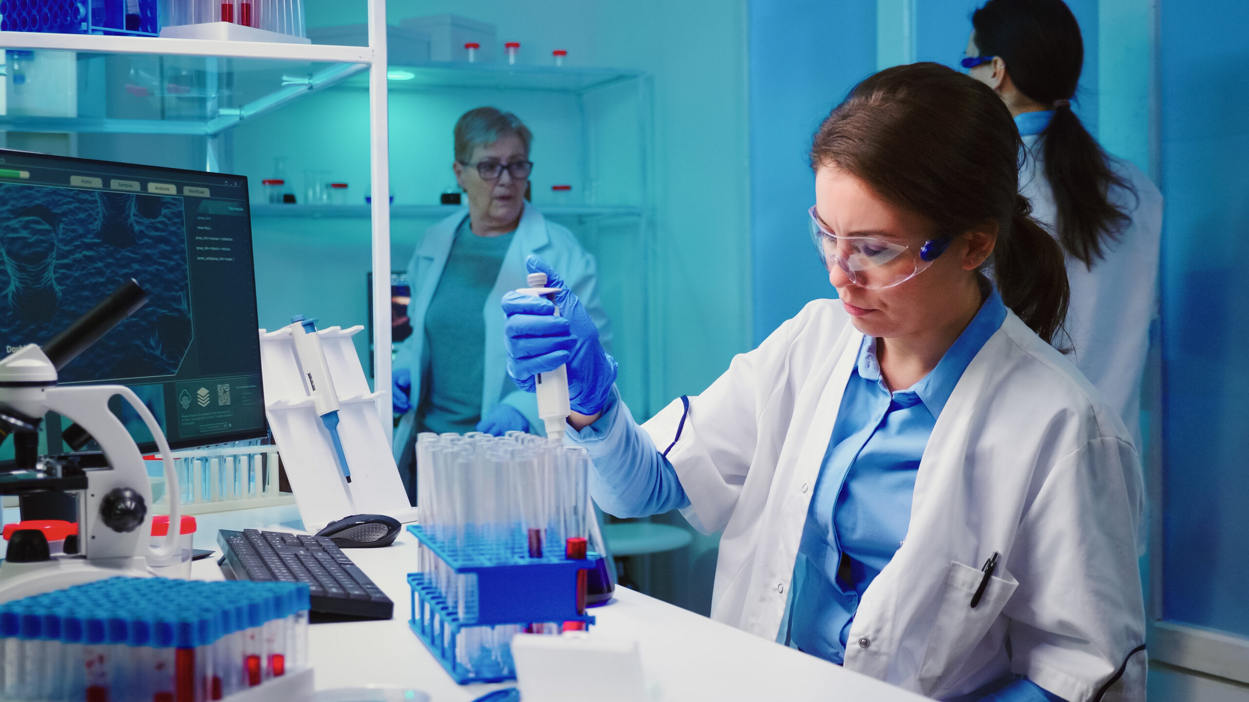 Les progrès de la recherche sur Alzheimer : nouveaux traitements, diagnostic et espoirs